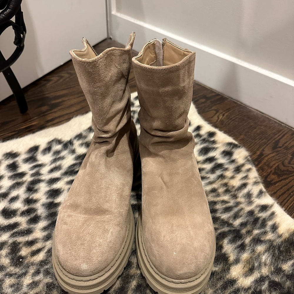 Steve Madden Beige Suede Ankle Boots